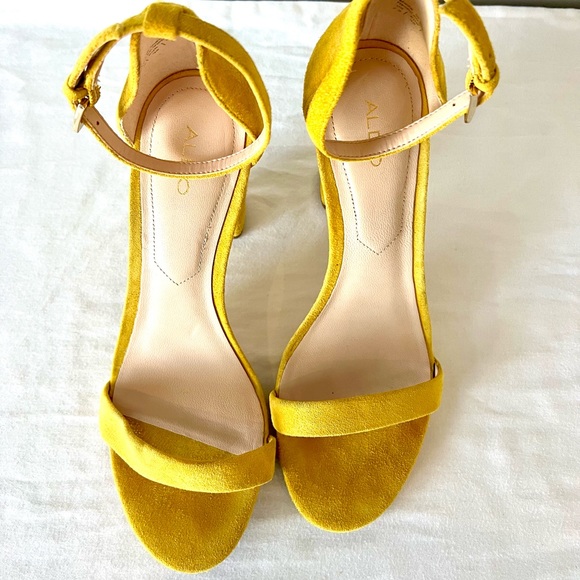 ALDO Myly yellow sandal❤️ - Picture 5 of 7